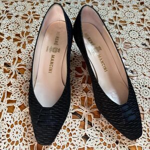 Vintage Rene Mancini Velvet Pump‎ Sz 38 / US 7.5